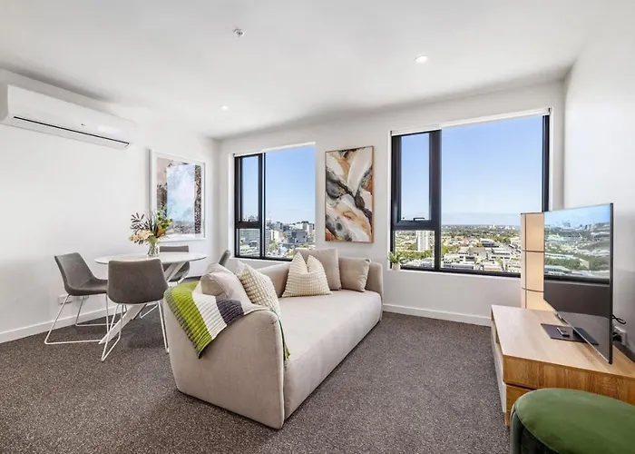 Modern Urban Oasis 2 Bed Apartment