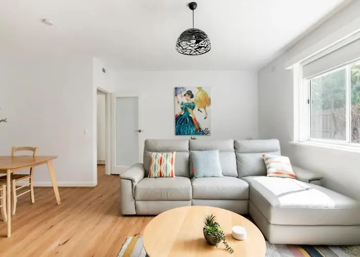 Unwind In Style Only 7Km From Cbd