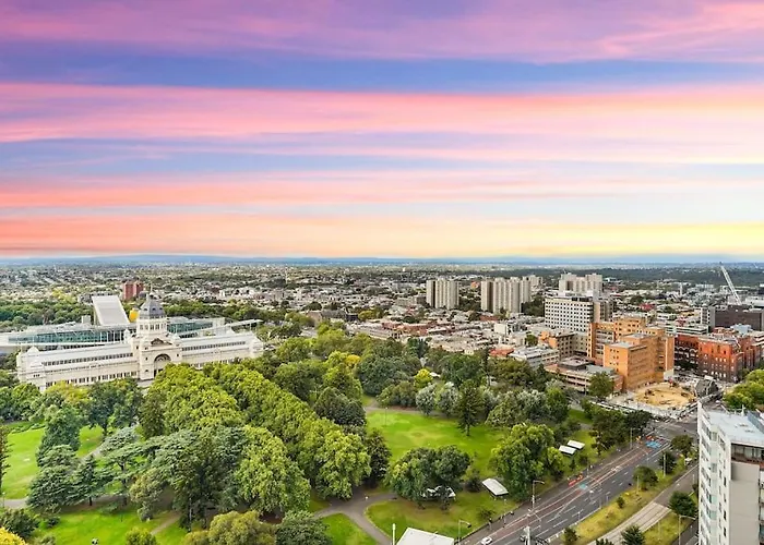 Stylish 2B2B Carlton Garden At Doorstep Cbd 3 Beds