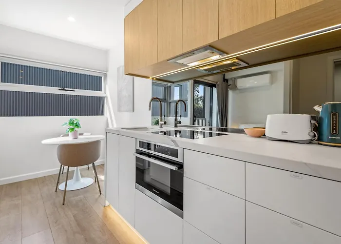Chic Studio Apartment In The Heart Of South Yarra