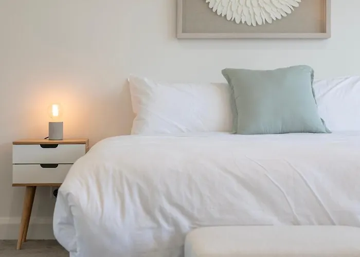 Newsom House - Stylish & Elegant Home With 4 King Beds