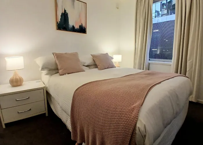 Readyset Apartments At Southbank Condos