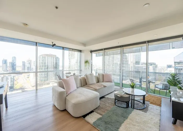 Skyline, Stunning City Views