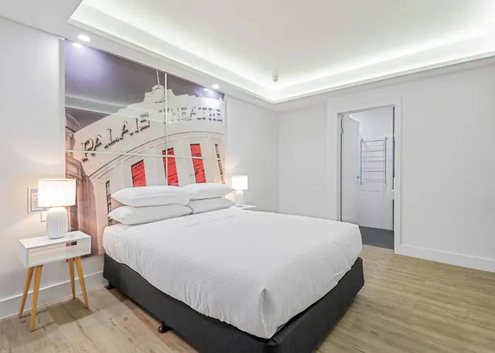 Quirky Studio With Sleek Decor In St Kilda