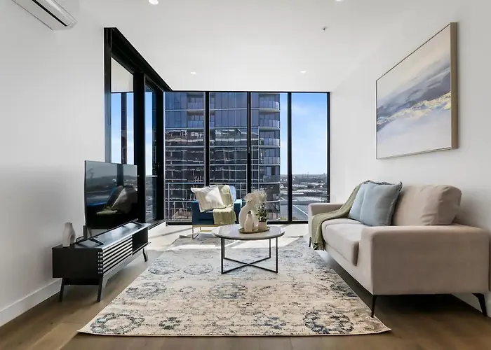 Gorgeous 3Br Apt W Stunning Bay Views And 2 Car Park