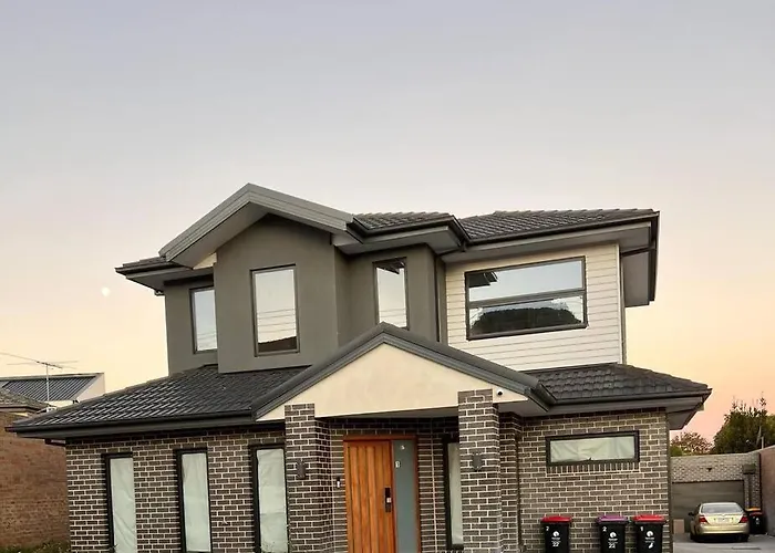 Coburg Lake Retreat