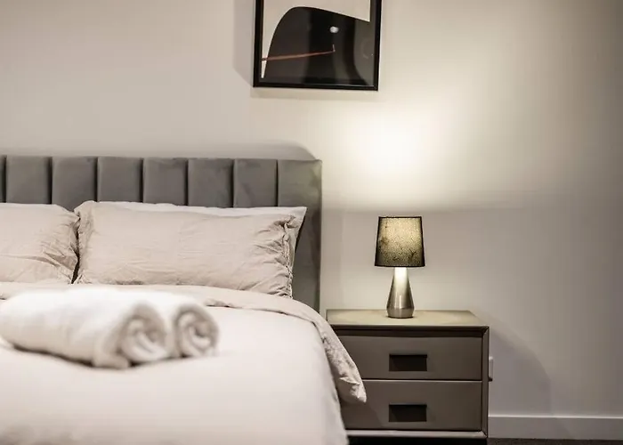 Cityscape Haven 2Br Cbd Central