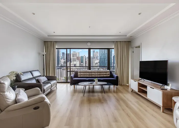 Modern Nomads Central Melbourne Spacious 2Br City Skyline Views