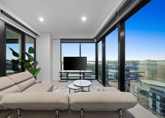 High Rise Marina Tower Residence