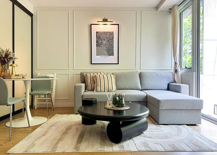 Collins Escape - 2 Bedrooms With Collins St Balcony