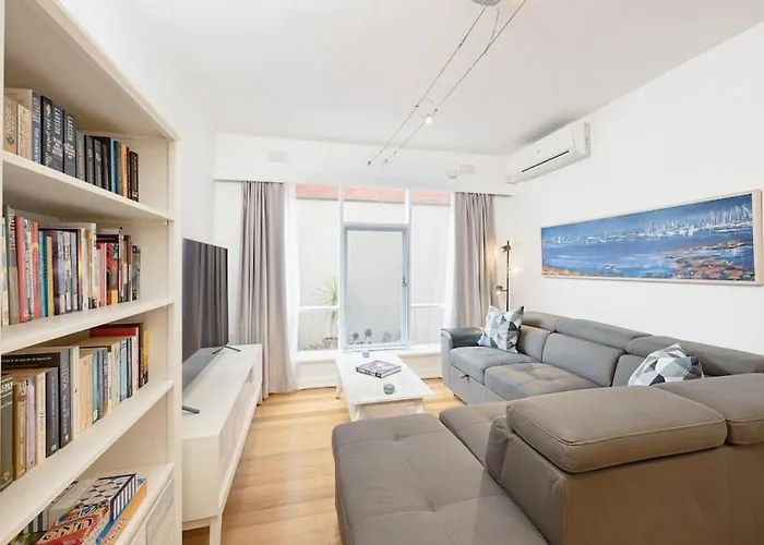 Gorgeous Relaxed Beach Unit