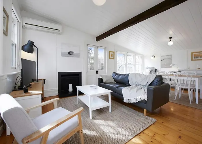 Country Cottage In Brunswick