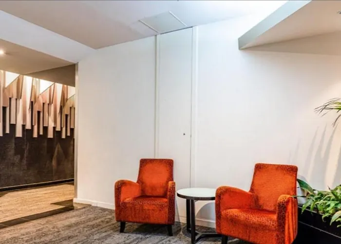 Lovely Budget Central Super Cosy Studio Heart Cbd