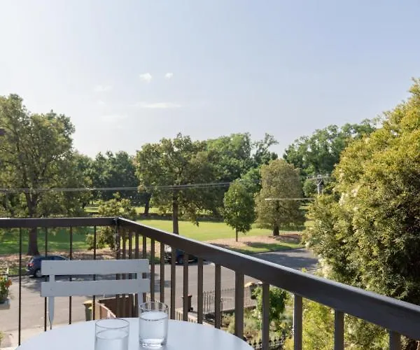 Charming 1 Bed In Fitzroy North