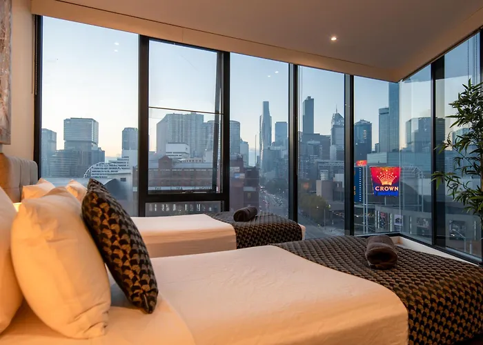 Executive 4 Bedroom Apt Near Mcec Casino