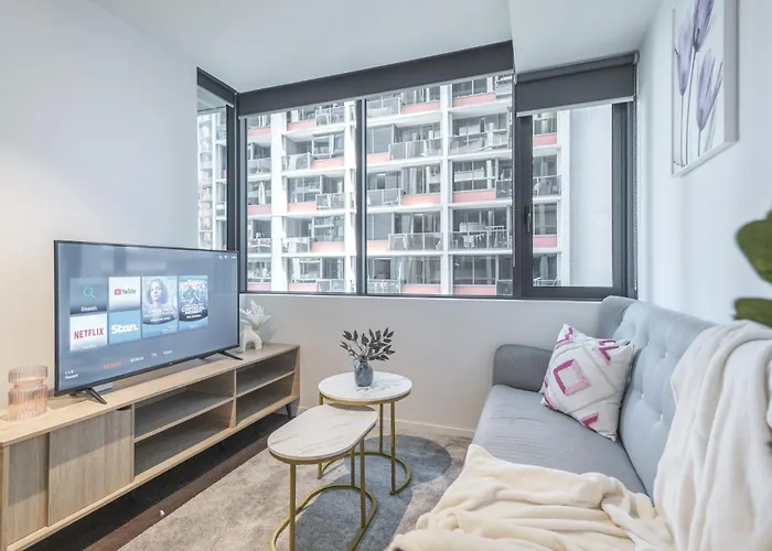 Beautiful 1Br Apartment In Melburnepoolgym