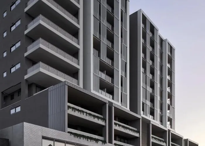 Luxury 2 Bed Apartment In Elsternwick With City Views Of Melbourne