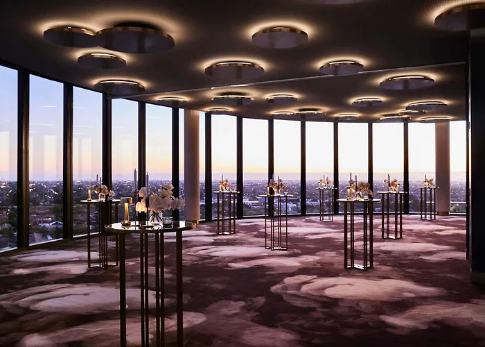 Hotel Chadstone Melbourne Mgallery Collection