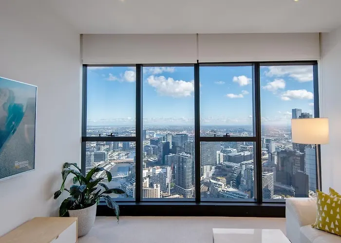 Prima Pearl Tower - Three Bedroom Casino Flames View