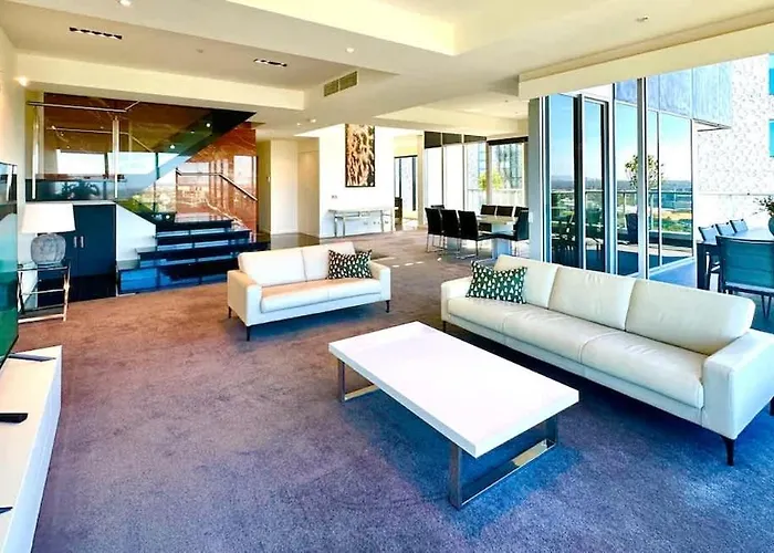 Luxury Duplex-Penthouse Near Casino Mcec & Mcg