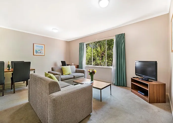 Punt Road Apartment Hotel