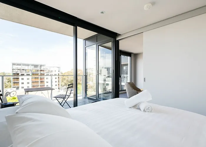 Erica, 2Bdr South Yarra Apartment