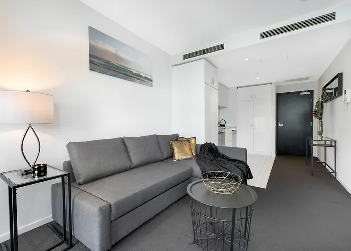 Farina, 1Bdr Docklands Apartment