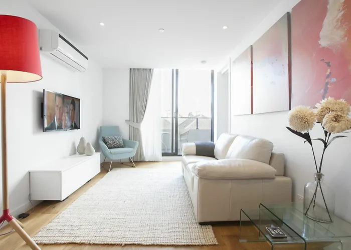 Boutique Stays - Sea Breeze, Port Melbourne