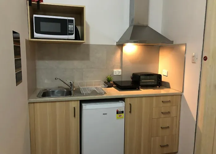Melbourne Short Stay - Caulfield Station, Monash Uni