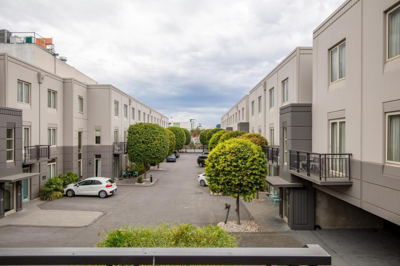 Quest Prahran 4*