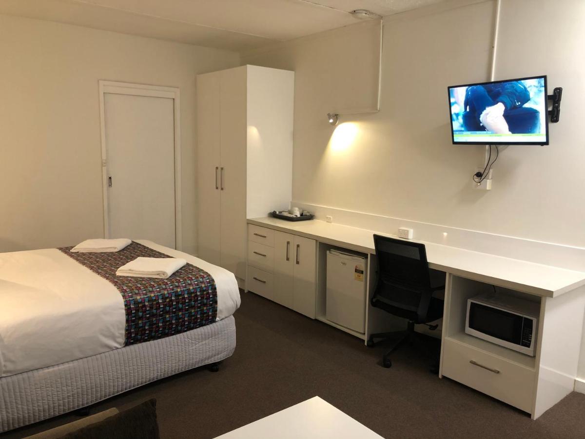 Parkside 3*