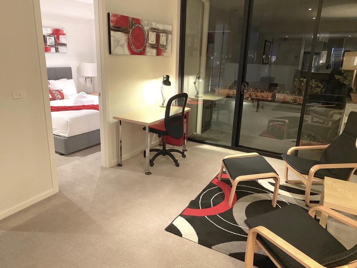 Apartment Staycentral - Spacious Seaviews Port Melbourne