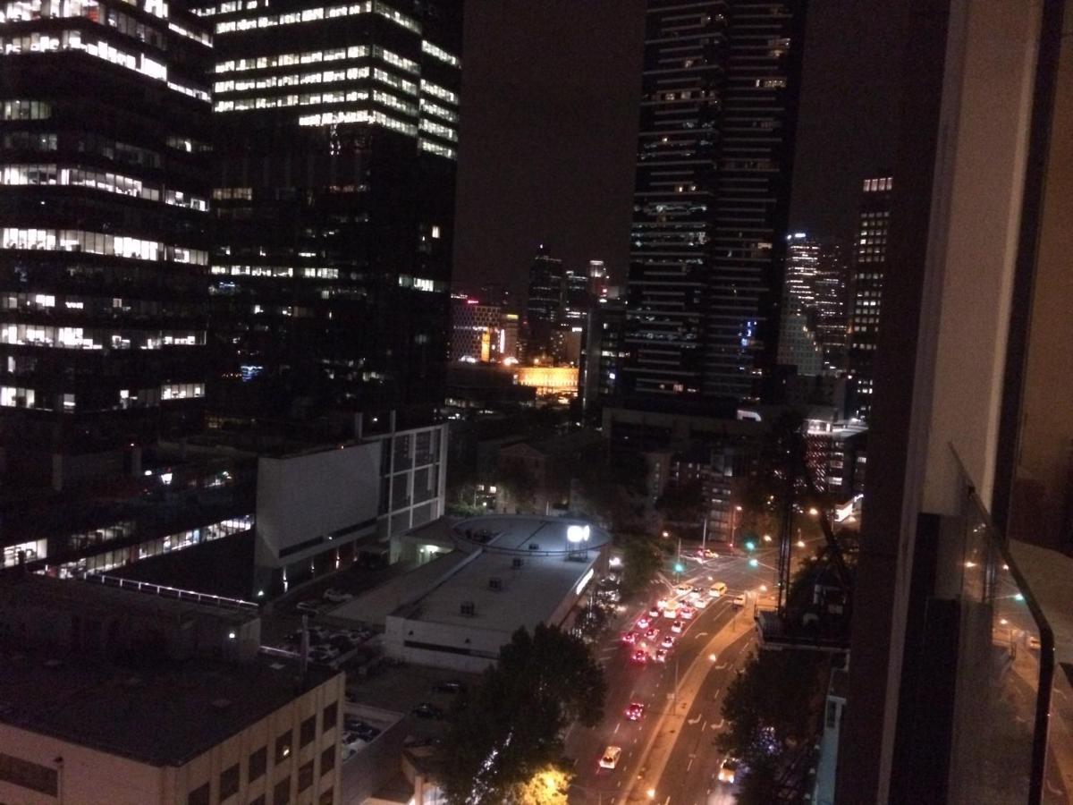 Apartment Summit @ Southbank *