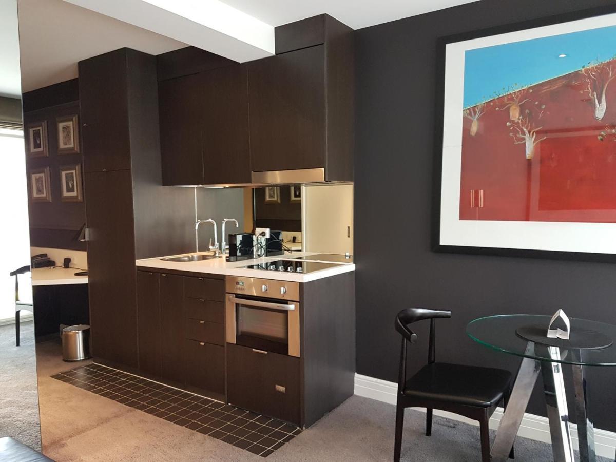 Aparthotel Quest East 4*