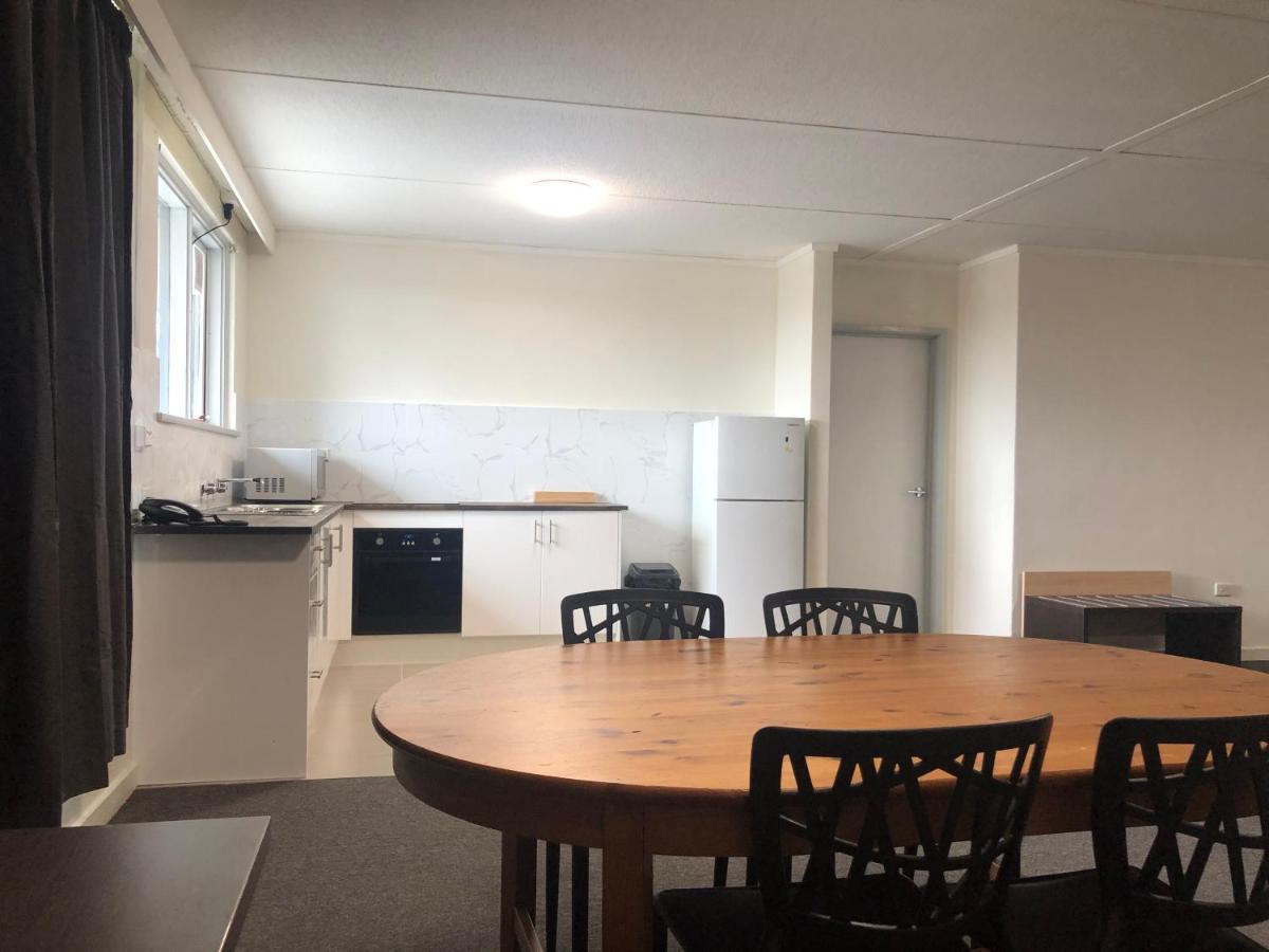 Parkside 3* Melbourne