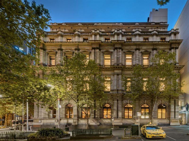 Treasury On Collins 4*