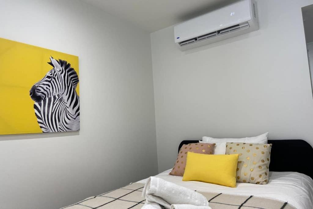 10a Brunswick Living Close To And Cbd Free Wifi Tram At Doorstep *