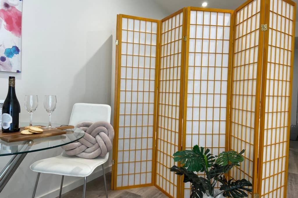 10a Brunswick Living Close To And Cbd Free Wifi Tram At Doorstep