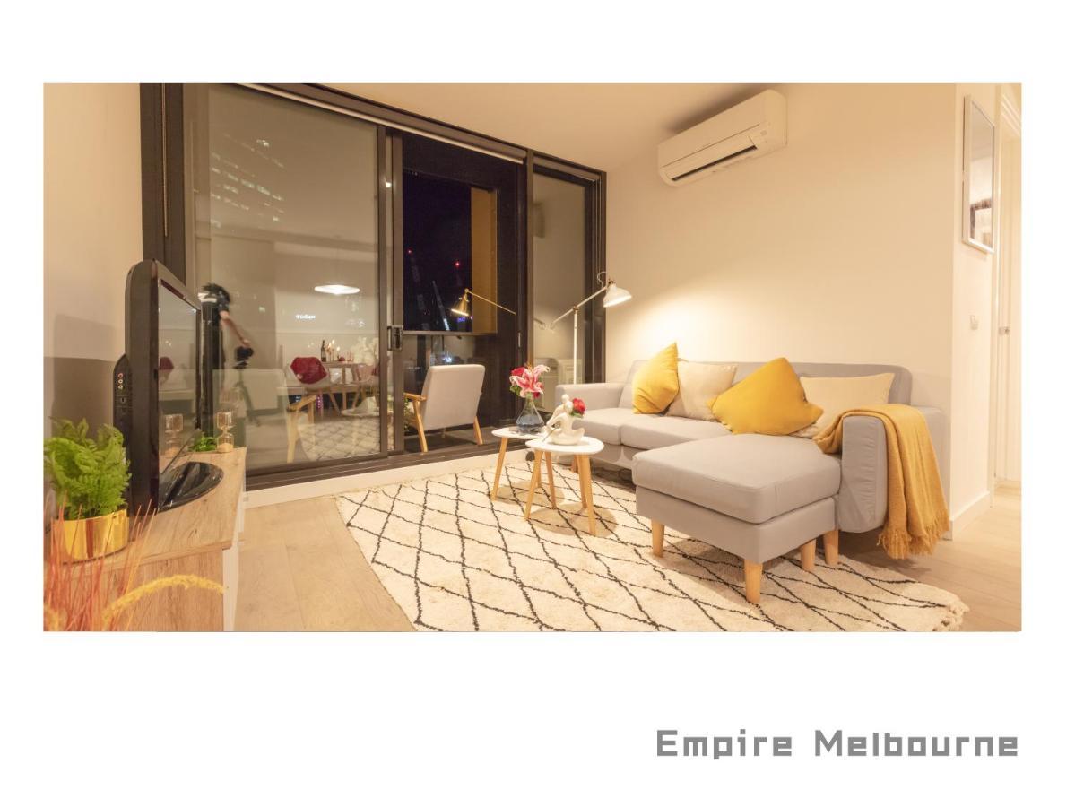 Skyline Serviced Central Best Location,open Balcony&parking Apartment Melbourne