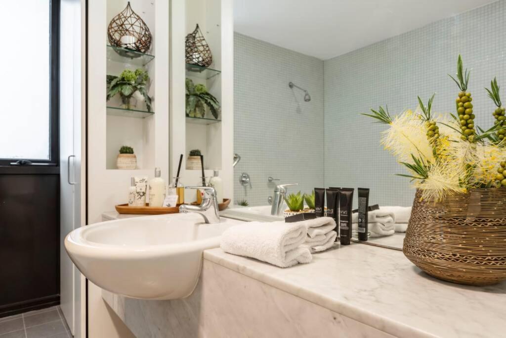 Nest On Bourke☆spa☆large 60sqm!!☆chinatown☆free Tram☆ Apartment