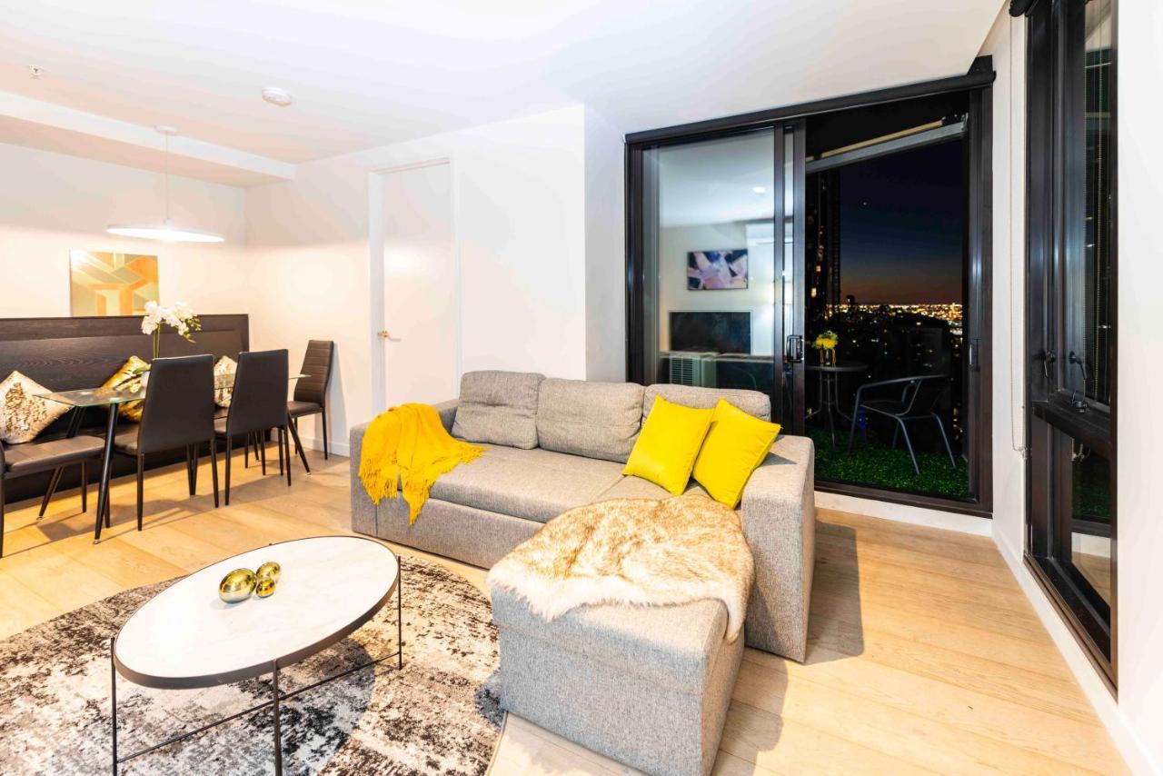 Skyline Serviced Central Best Location,open Balcony&parking * Melbourne