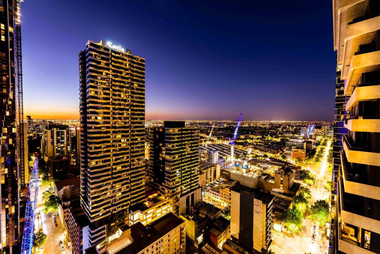 Skyline Serviced Central Best Location,open Balcony&parking * Melbourne