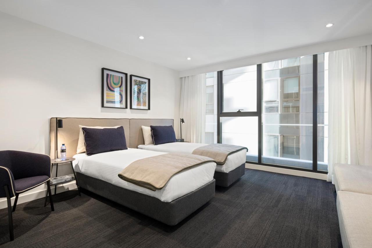 Aparthotel Quest St Kilda Road
