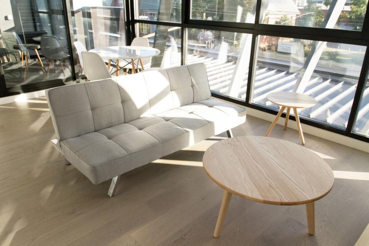 Modern Light-filled Luxury 1bedroom In South Apartment
