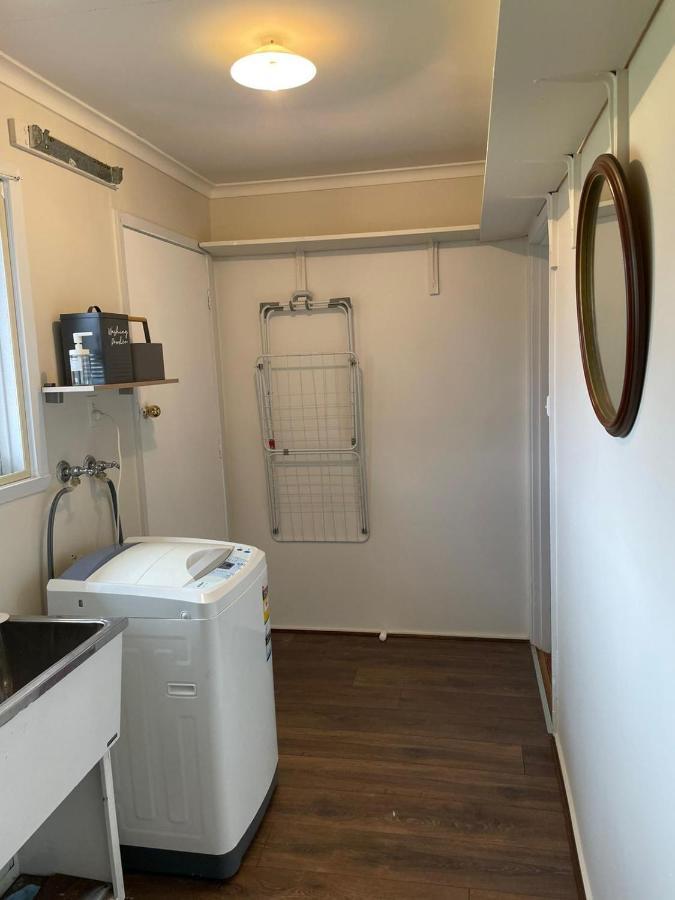 Holiday home 3 Bedroom Family House Close To Airport Melbourne