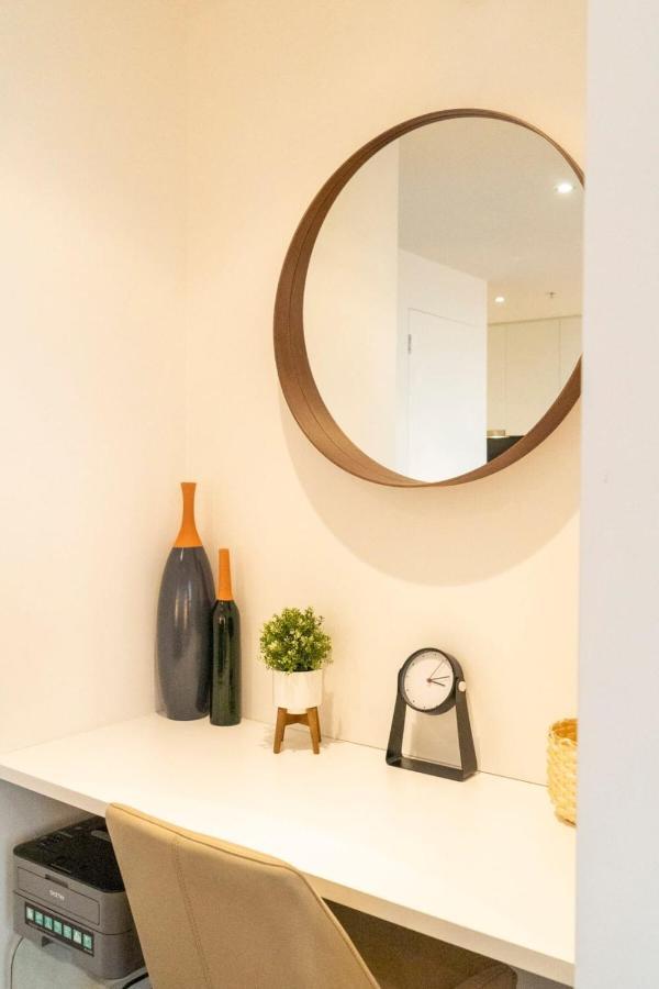 2 Bedroom With Views Melbourne