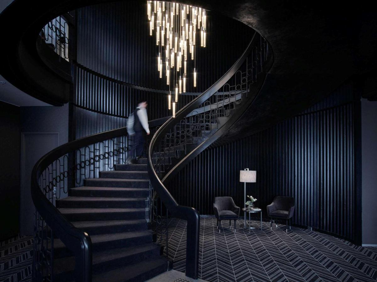 Pullman On The Park Hotel 5*