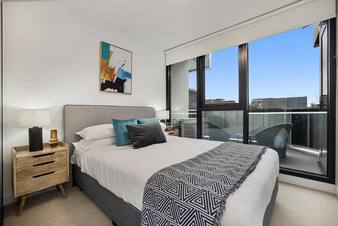 Apartment Near Botanic Garden With Gym, Sauna & Parking Melbourne