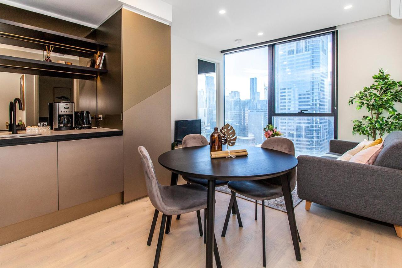 Cozy Melbourne In Premier Tower Apartment Melbourne