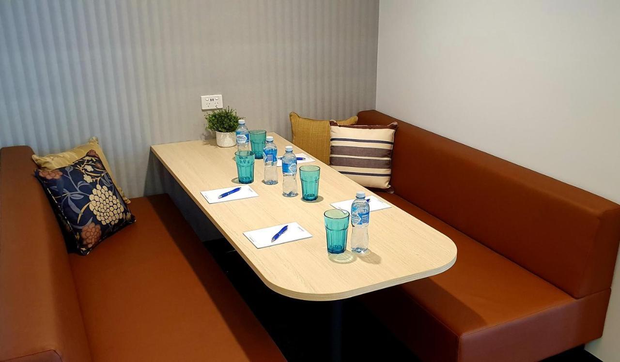 Essence Carlton Hotel 3*